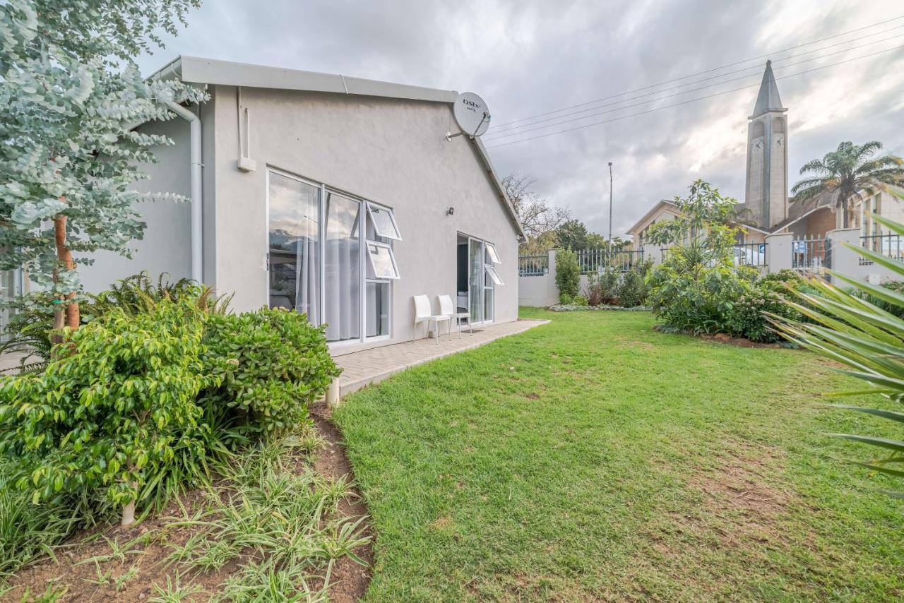 Azaria Guesthouse Swellendam Eksteriør bilde